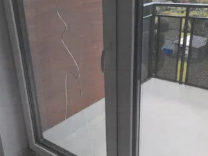 Prasklina vlivem tepelného šoku