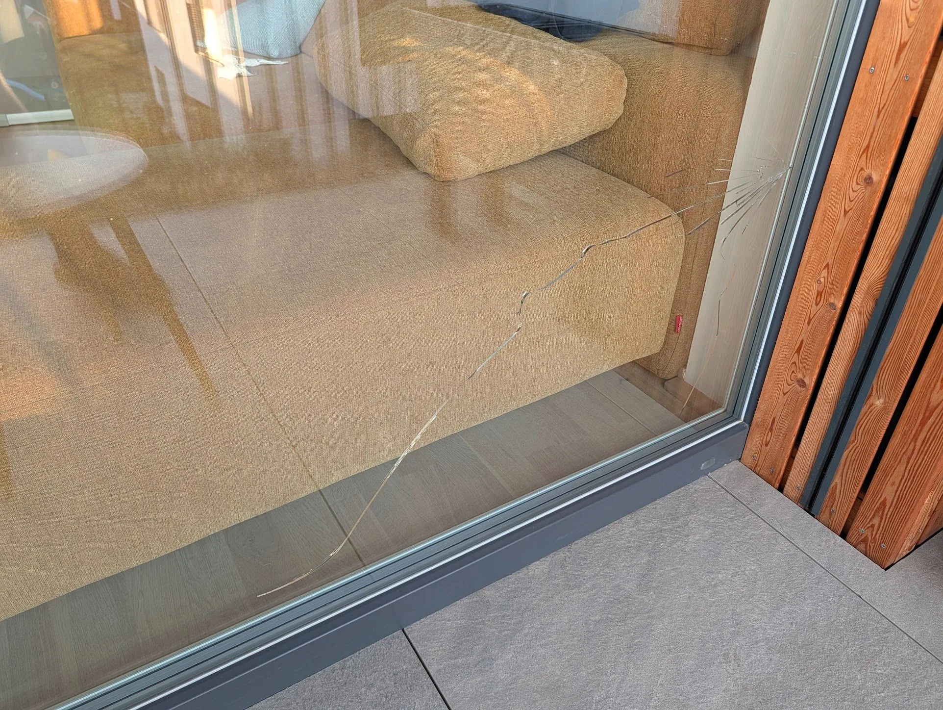 Prasknutí skla kvůli tepelnému šoku