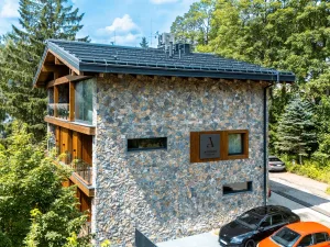 Avenue Chalet