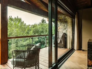 Avenue Chalet