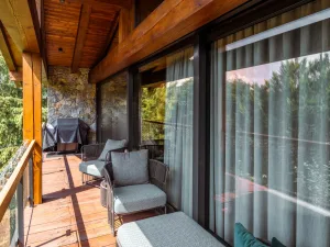 Avenue Chalet