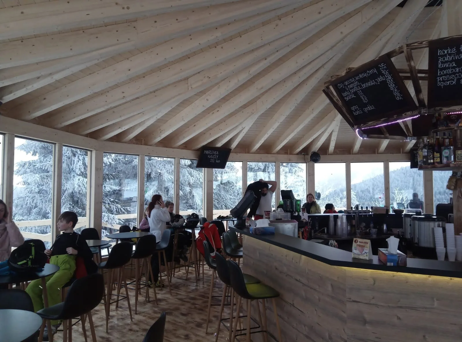 Bar na horách 